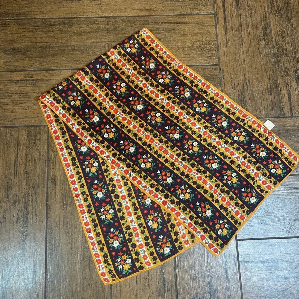 Glentex Vintage 70s Orange Brown Cottage Floral Acetate Rectangular Scarf